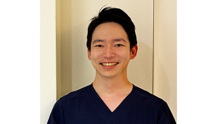 歯科医師：田中 健太
